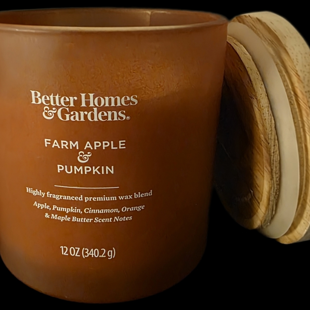 Better Homes And Gardens Farm Apple Pumpkin Scented Candle